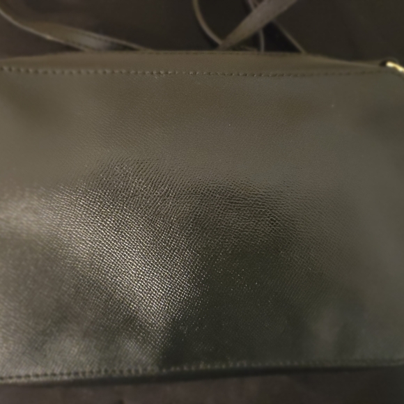 Michael Kors Women Jet Set Travel Bag Black Gold Hardware Long Strap Crossbody - Picture 10 of 12